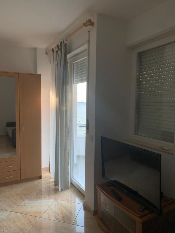 Kokomani 2 Apartman Durrës Kültér fotó